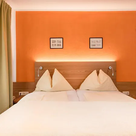 Отель Prunner 3*